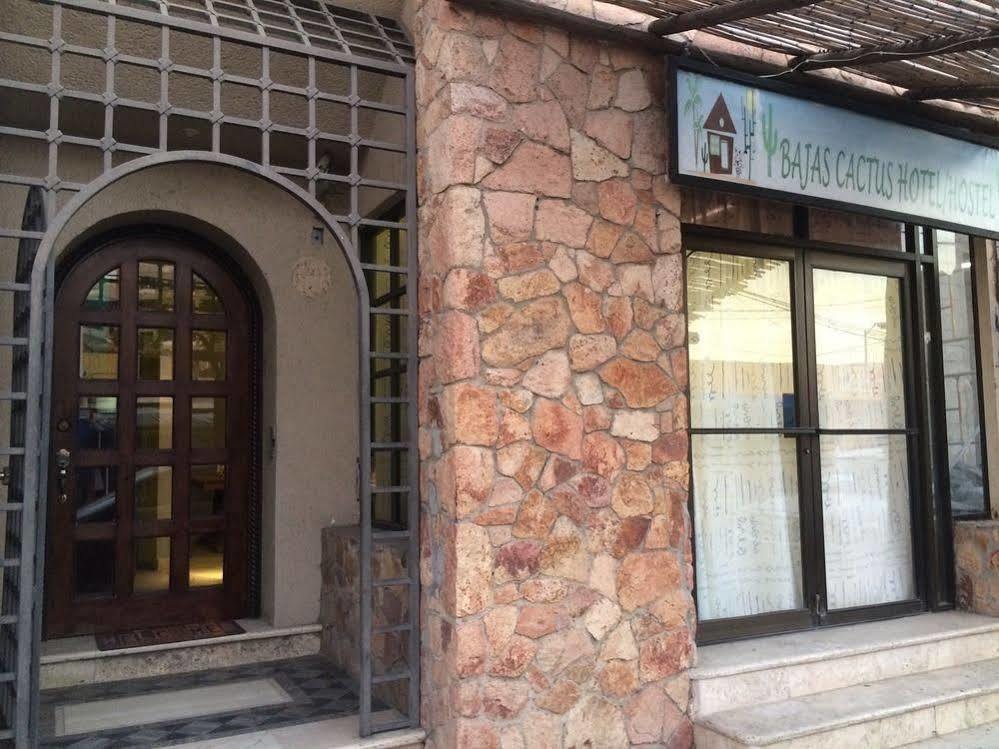 Bajas Cactus Hostel 카보산루카스 외부 사진