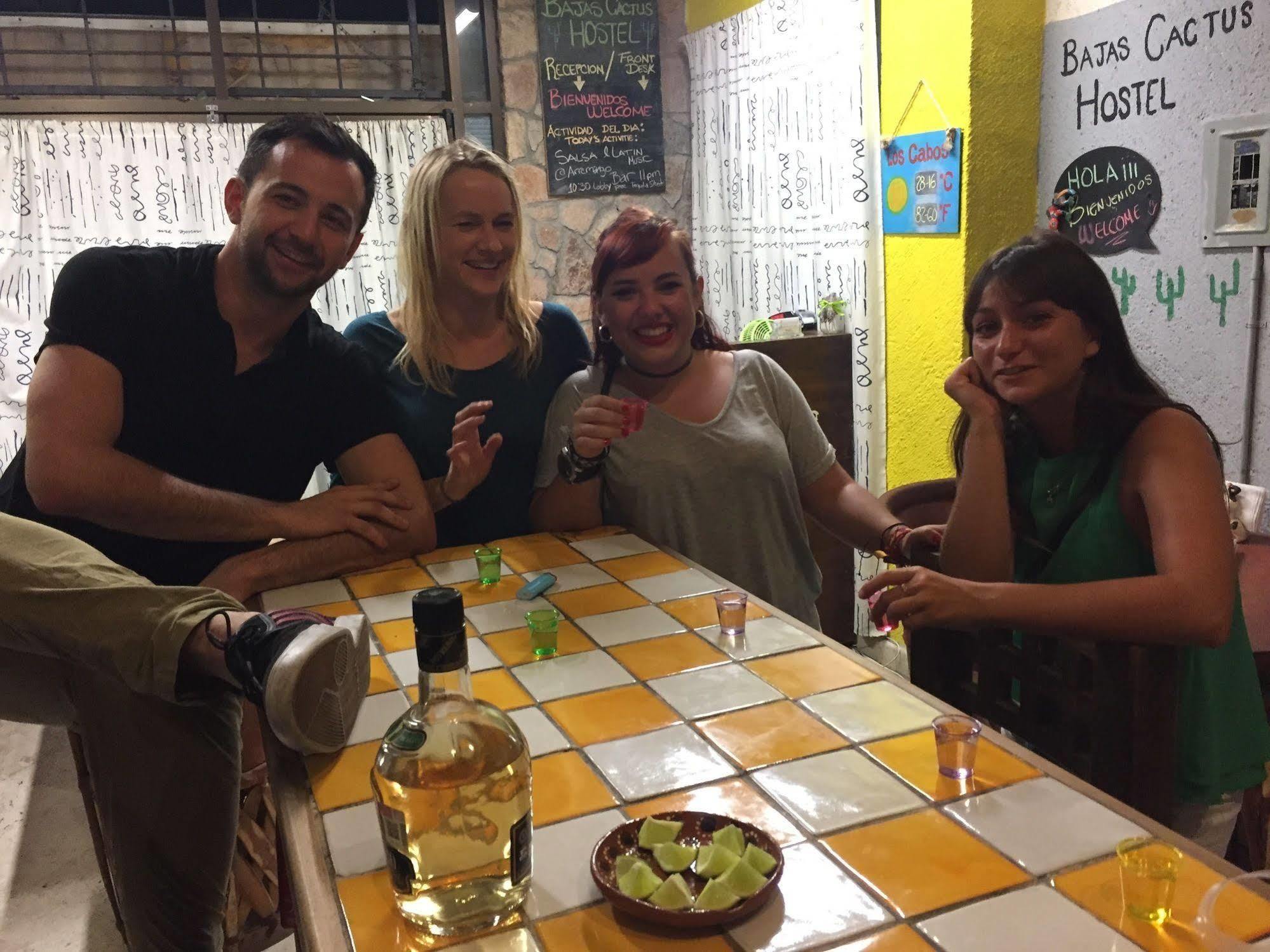 Bajas Cactus Hostel 카보산루카스 외부 사진