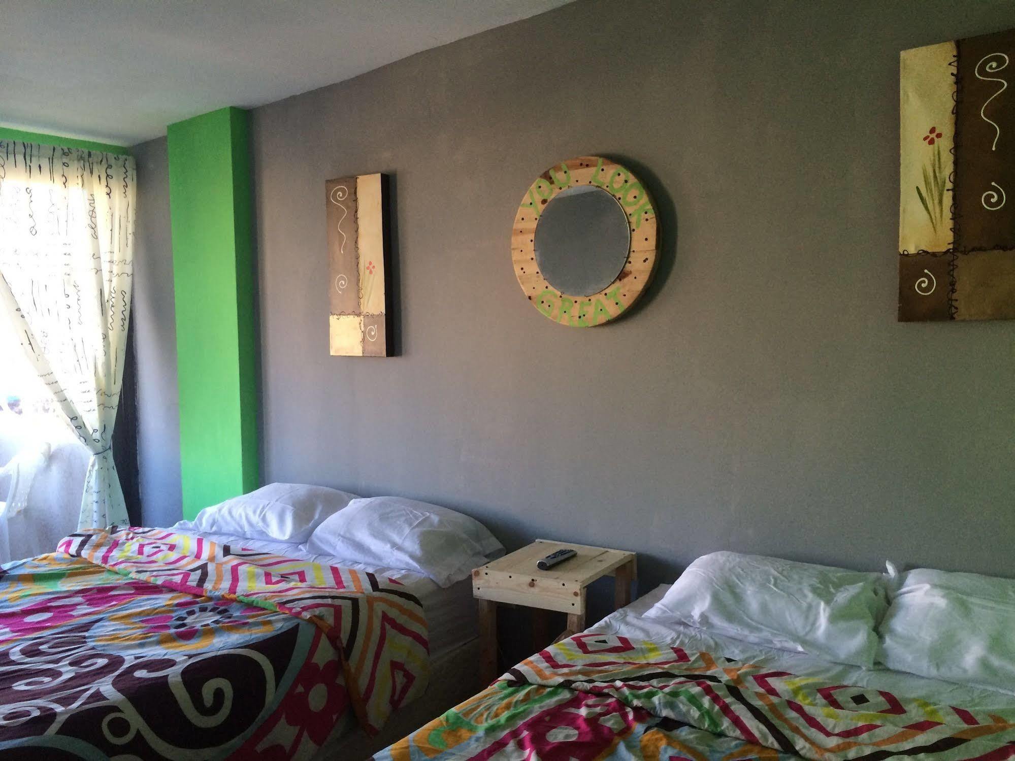 Bajas Cactus Hostel 카보산루카스 외부 사진